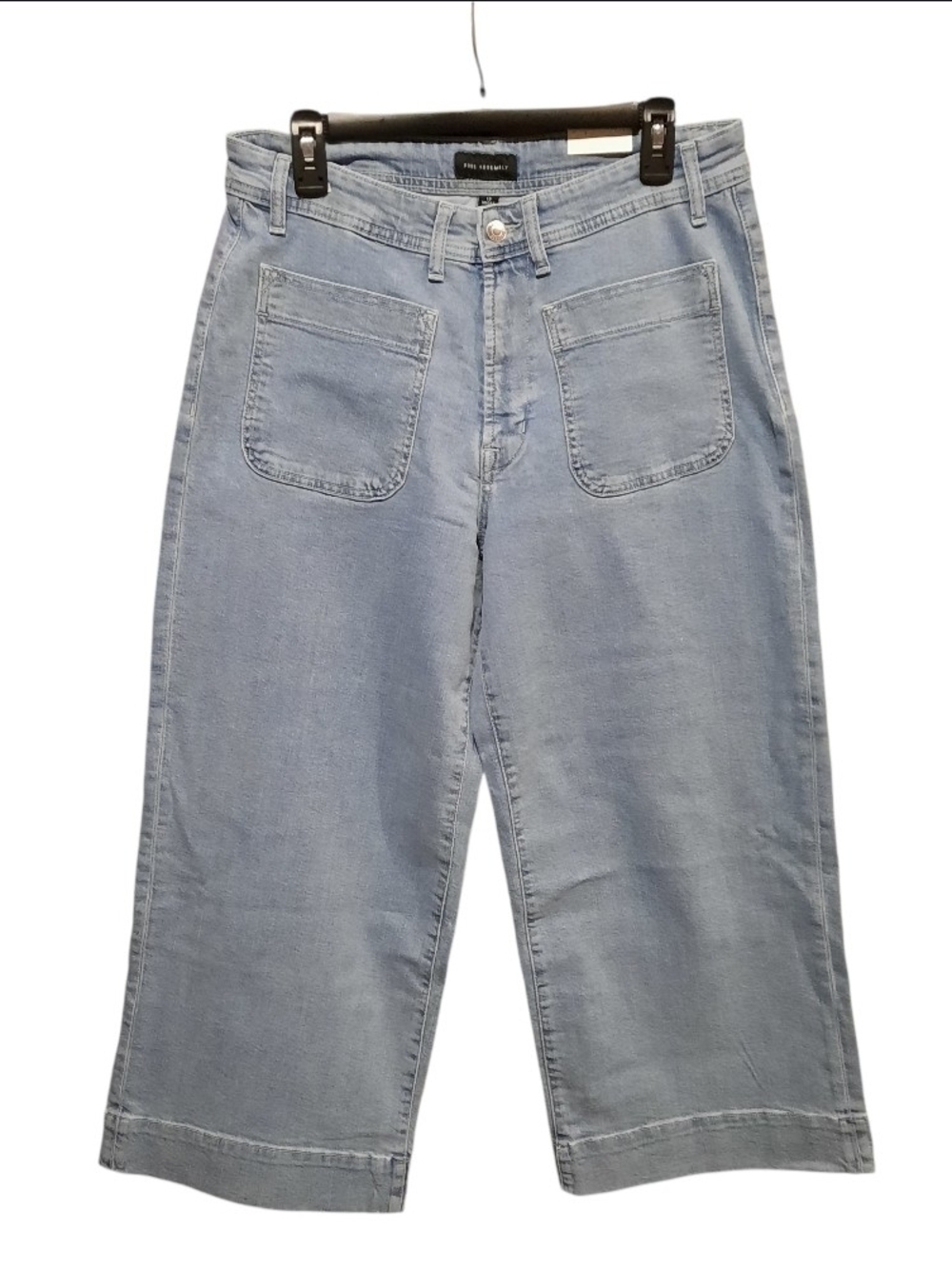 Free Assembly - THE RETRO FLARE, Light Blue Denim Cropped Wide-Leg Jeans